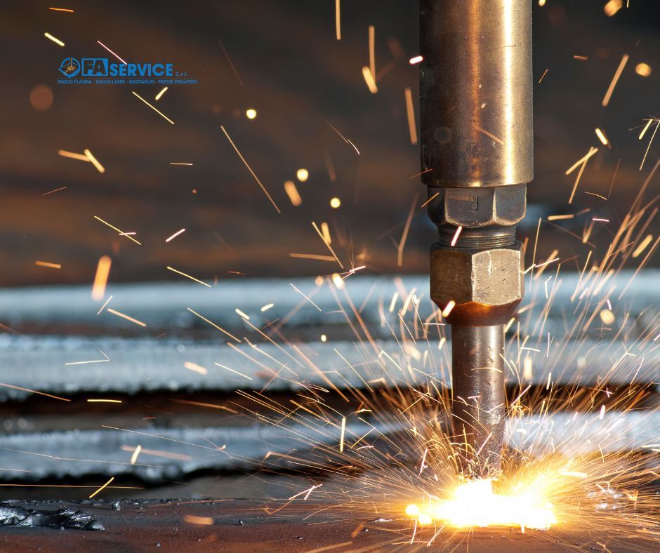 Ossitaglio - Taglio ossiacetilenico per lamiere di grande spessore